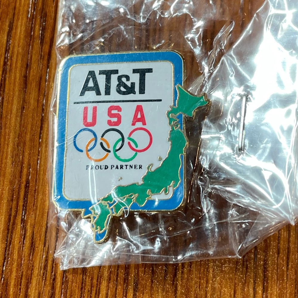 ‘98 Olympics AT&T sponsor pins NWT
